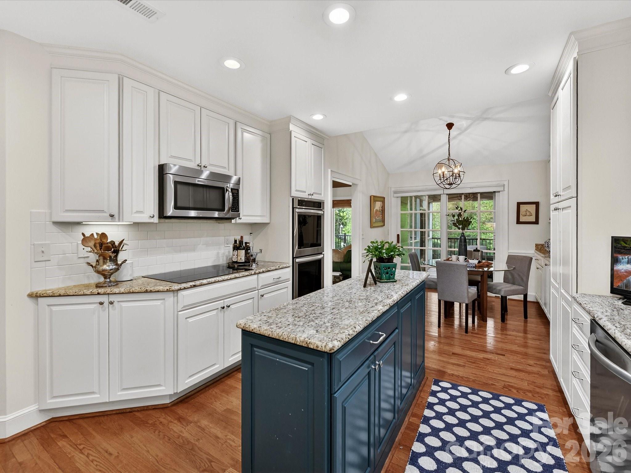 1847 Meadowood Lane Charlotte NC 28211