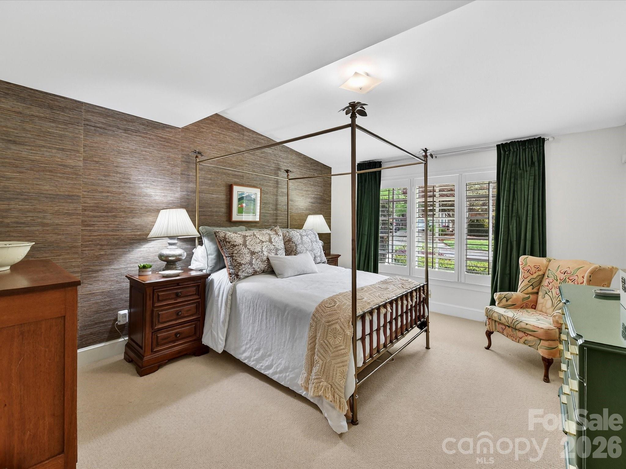 1847 Meadowood Lane Charlotte NC 28211