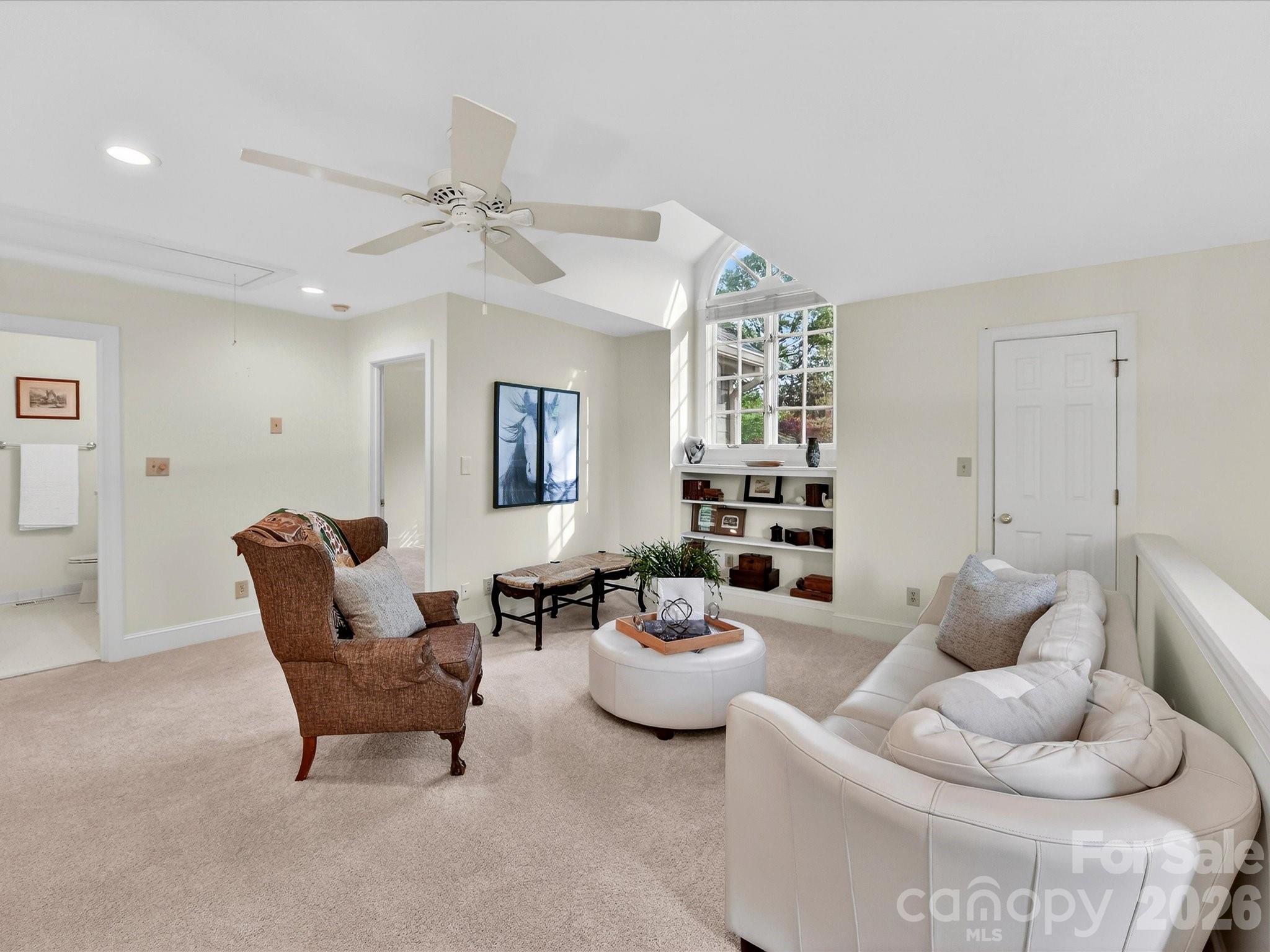 1847 Meadowood Lane Charlotte NC 28211