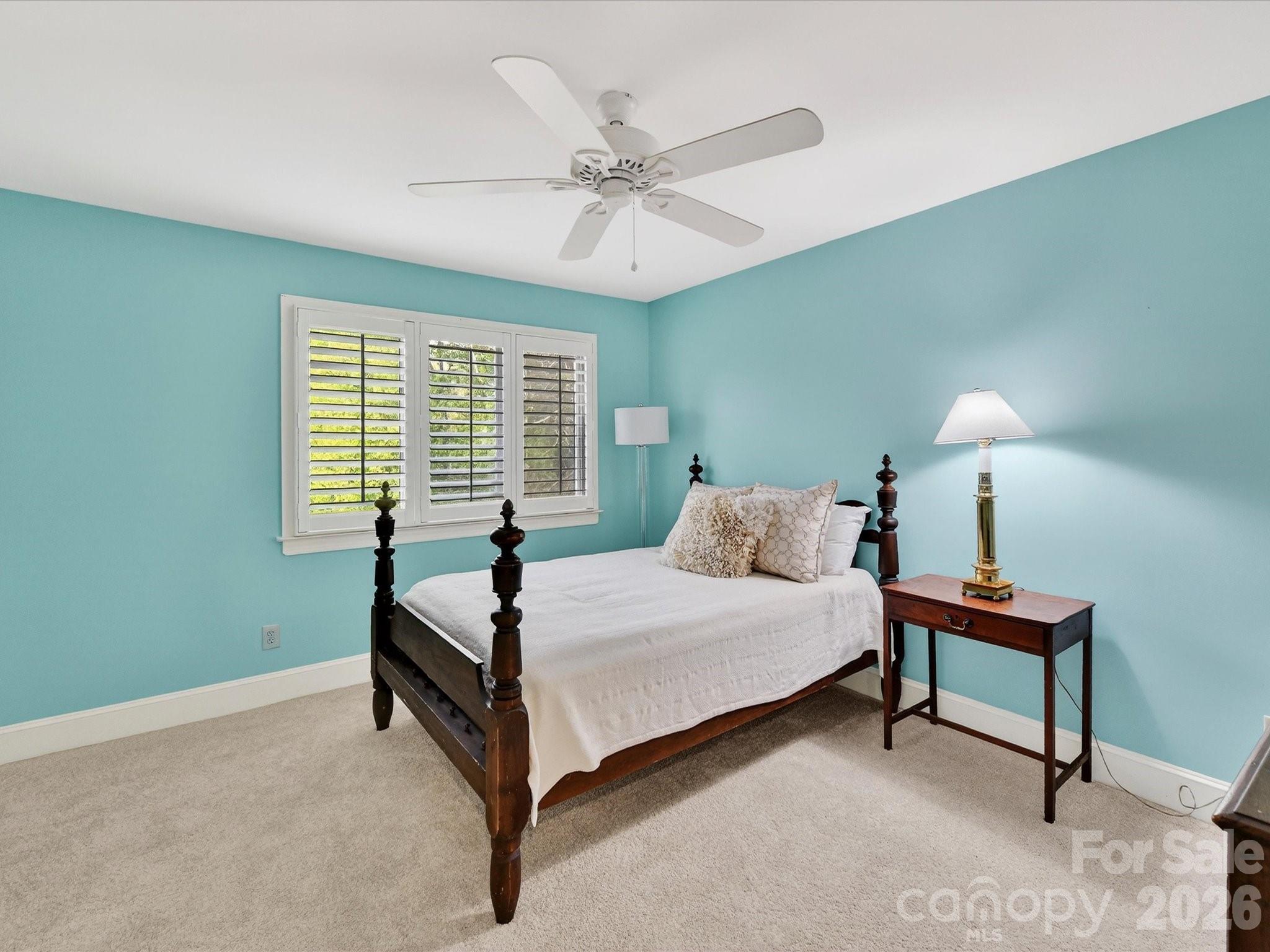 1847 Meadowood Lane Charlotte NC 28211