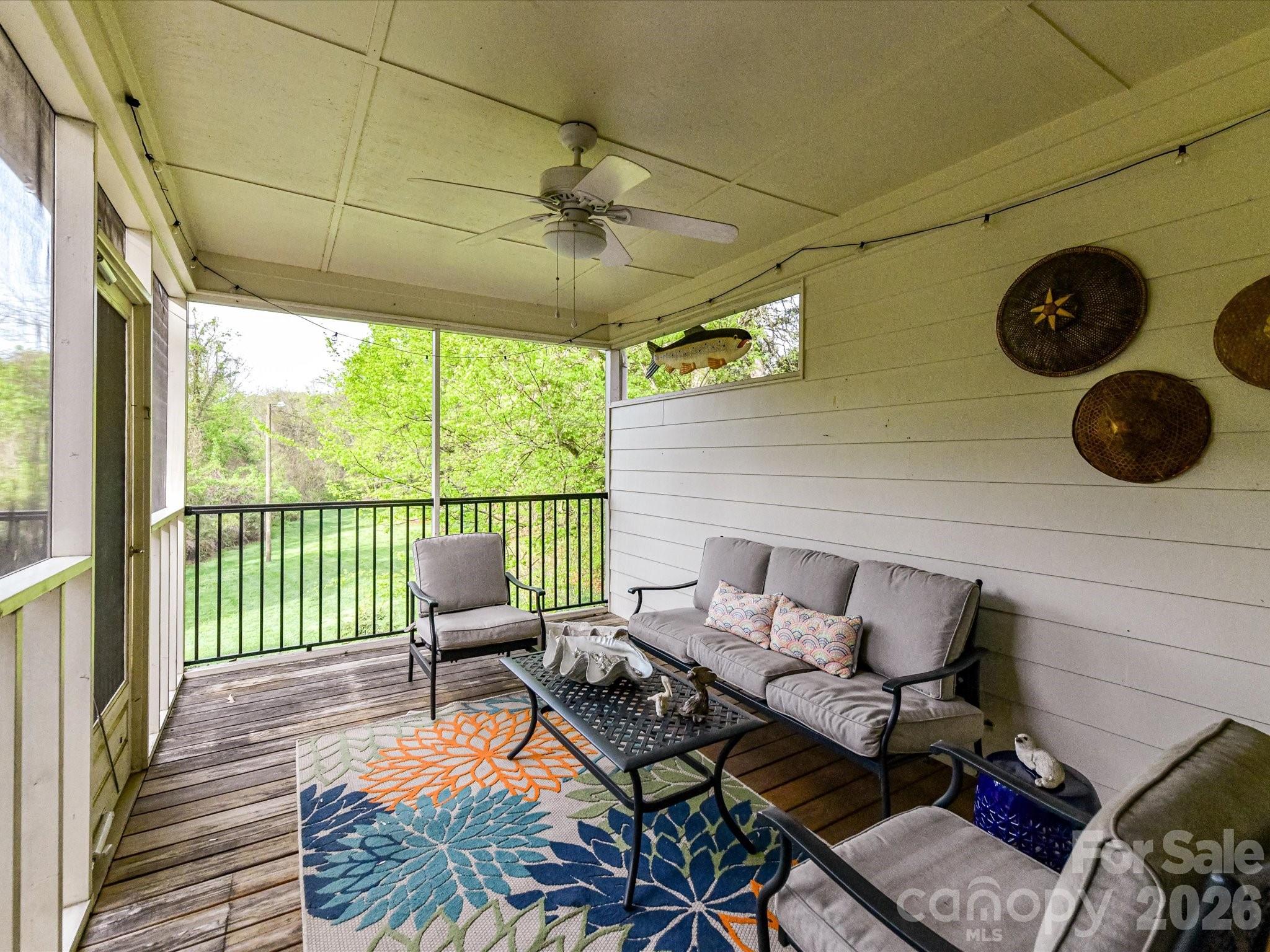 1847 Meadowood Lane Charlotte NC 28211