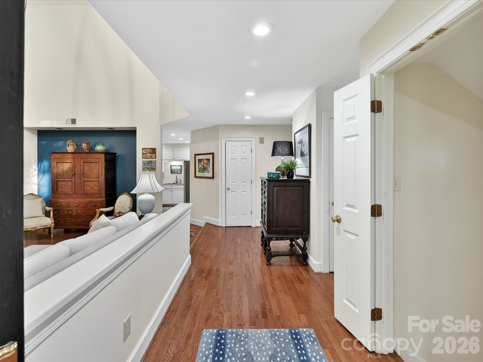 1847 Meadowood Lane Charlotte NC 28211