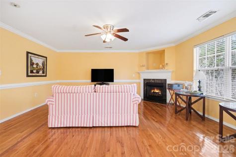 14212 Waterlyn Drive Charlotte NC 28278