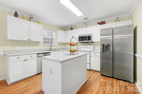 14212 Waterlyn Drive Charlotte NC 28278