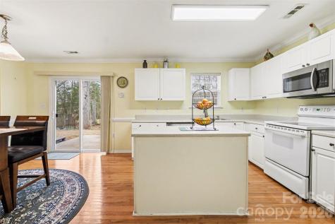 14212 Waterlyn Drive Charlotte NC 28278