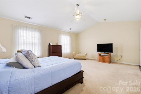14212 Waterlyn Drive Charlotte NC 28278