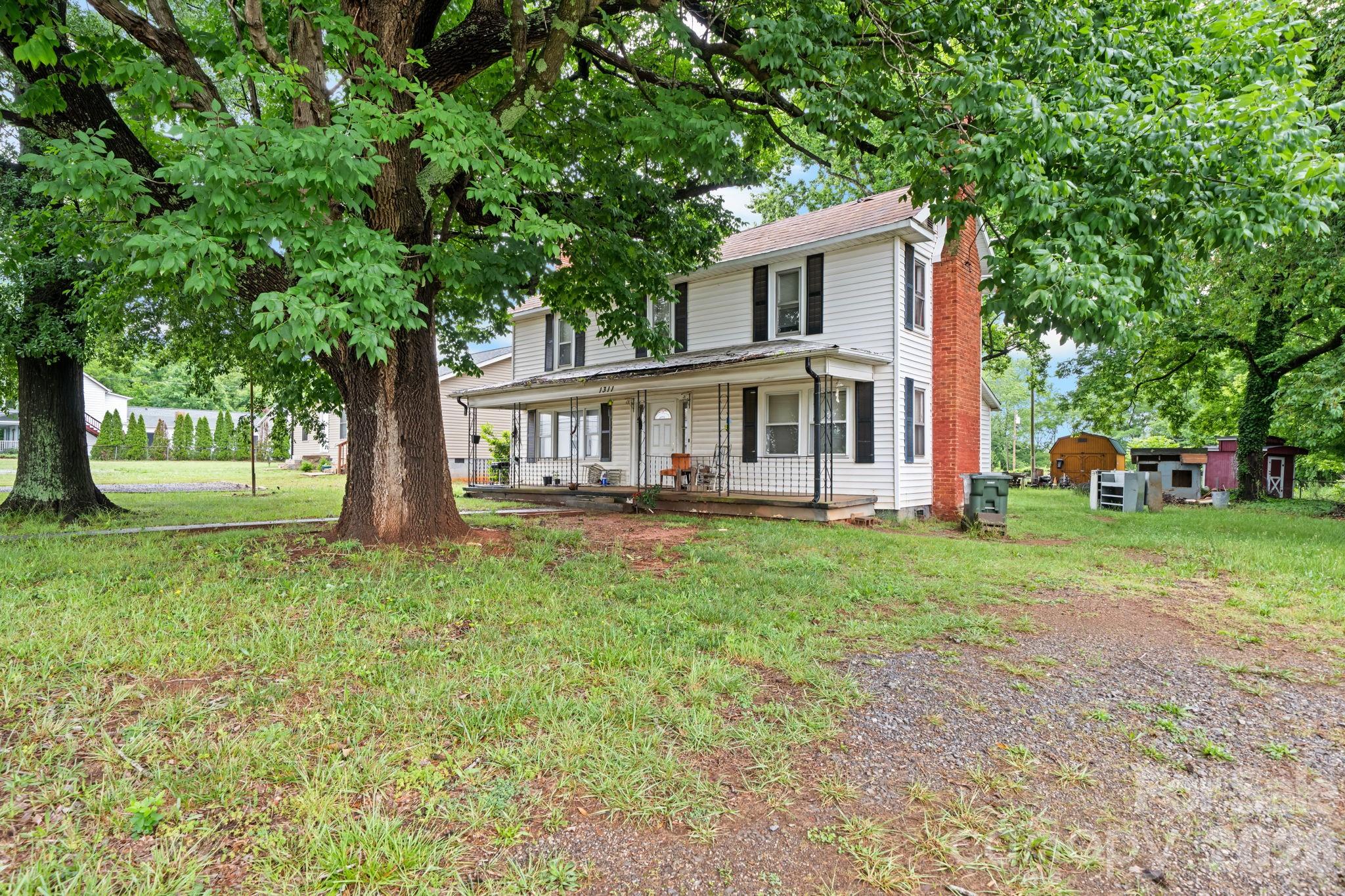 1311 N College Avenue Newton NC 28658