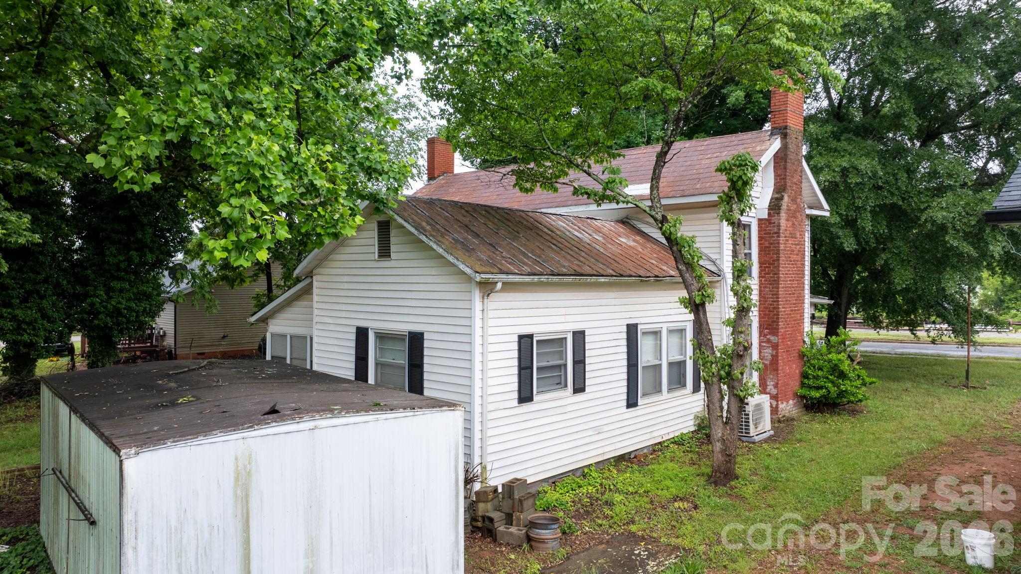 1311 N College Avenue Newton NC 28658