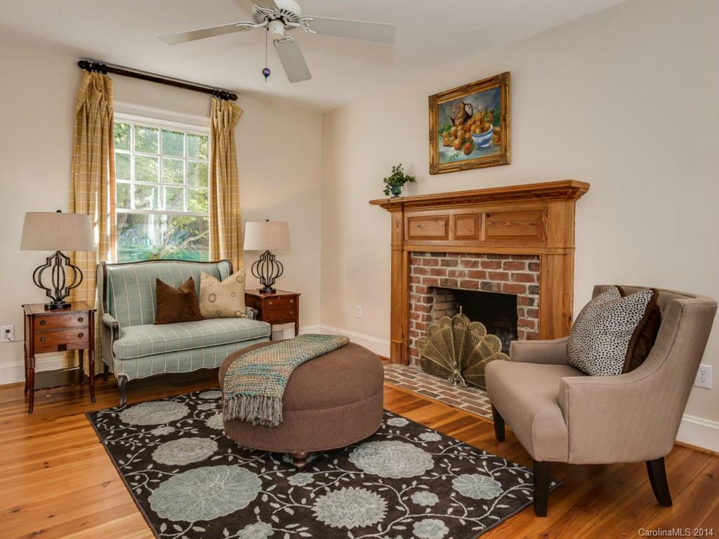 201 Wrenwood Lane Charlotte NC 28211
