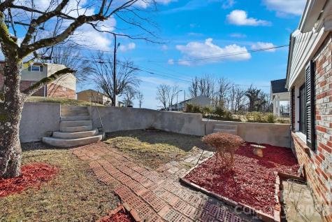 330 Harrington Street NW Lenoir NC 28645