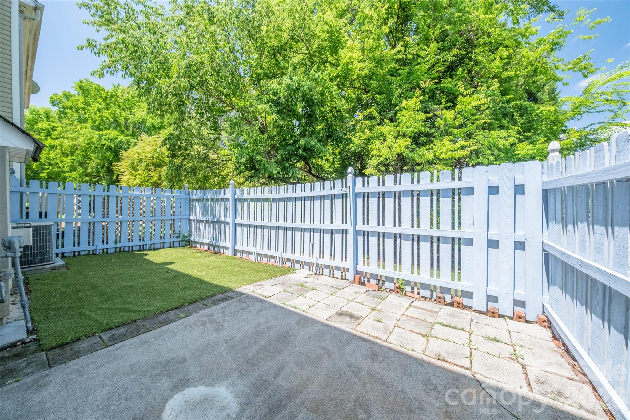 11730 Huxley Road Charlotte NC 28277