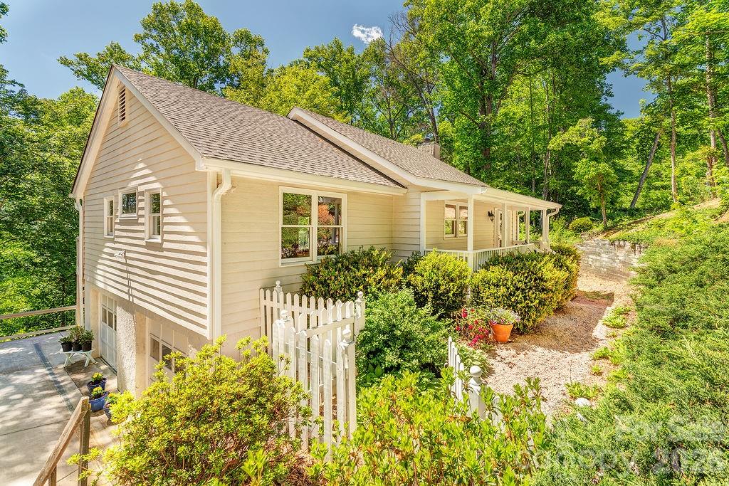 146 Churchill Downs Drive Fairview NC 28730