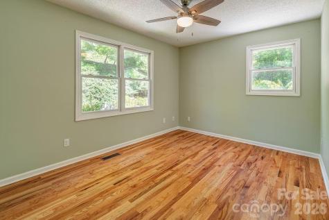 146 Churchill Downs Drive Fairview NC 28730