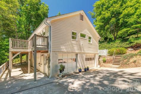 146 Churchill Downs Drive Fairview NC 28730