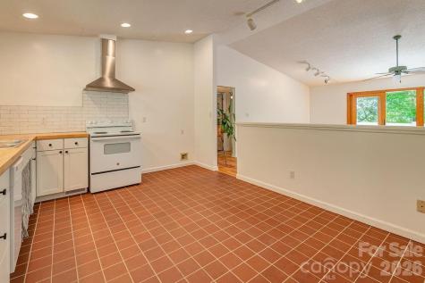 146 Churchill Downs Drive Fairview NC 28730