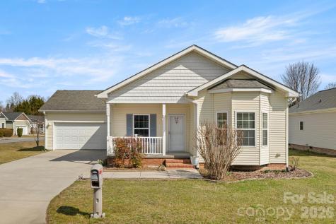 403 Sassafras Drive Hendersonville NC 28739