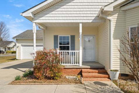 403 Sassafras Drive Hendersonville NC 28739