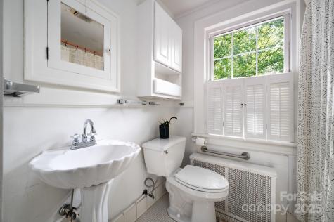 303 Country Club Road Asheville NC 28804