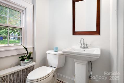 303 Country Club Road Asheville NC 28804