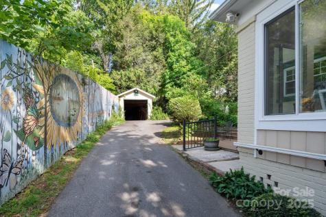 303 Country Club Road Asheville NC 28804