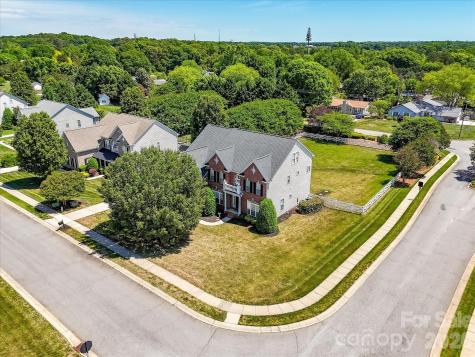 139 Corona Circle Mooresville NC 28117