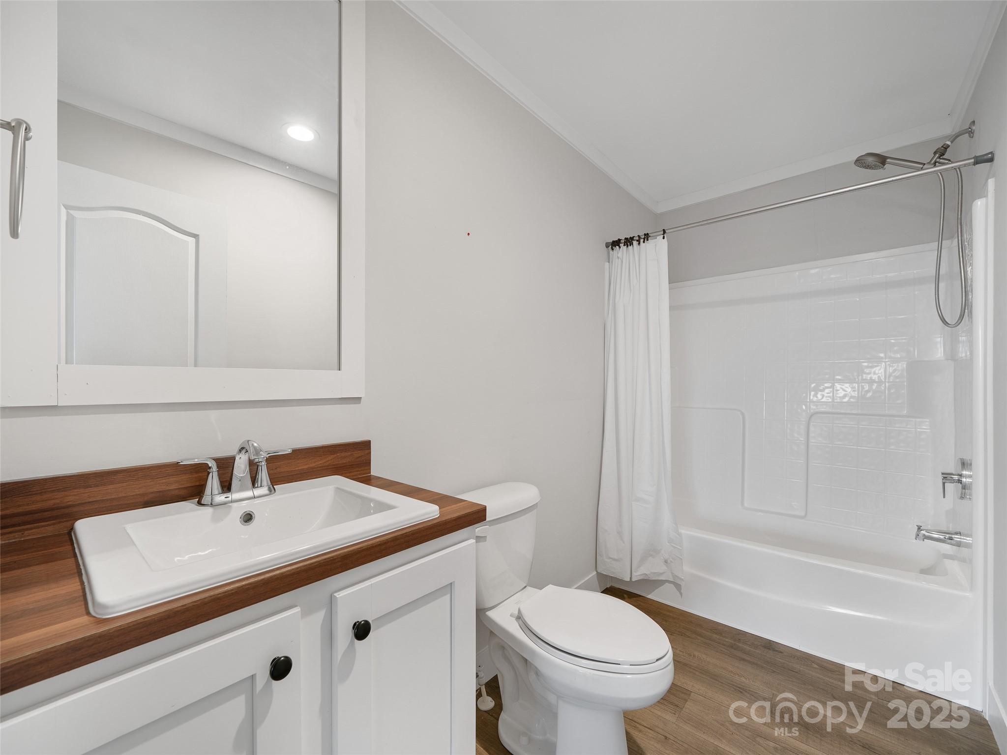 92 Jarrett Drive Bakersville NC 28705