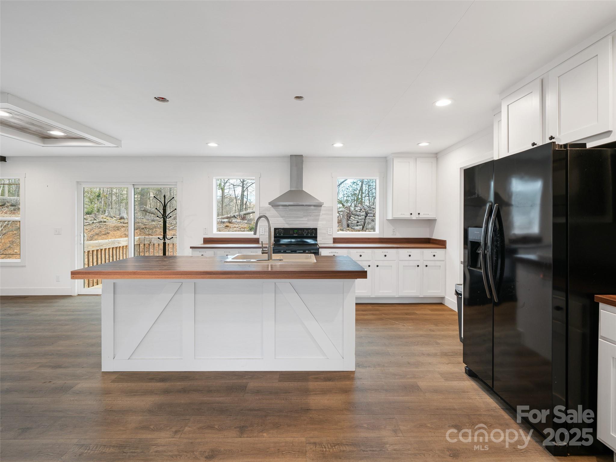 92 Jarrett Drive Bakersville NC 28705