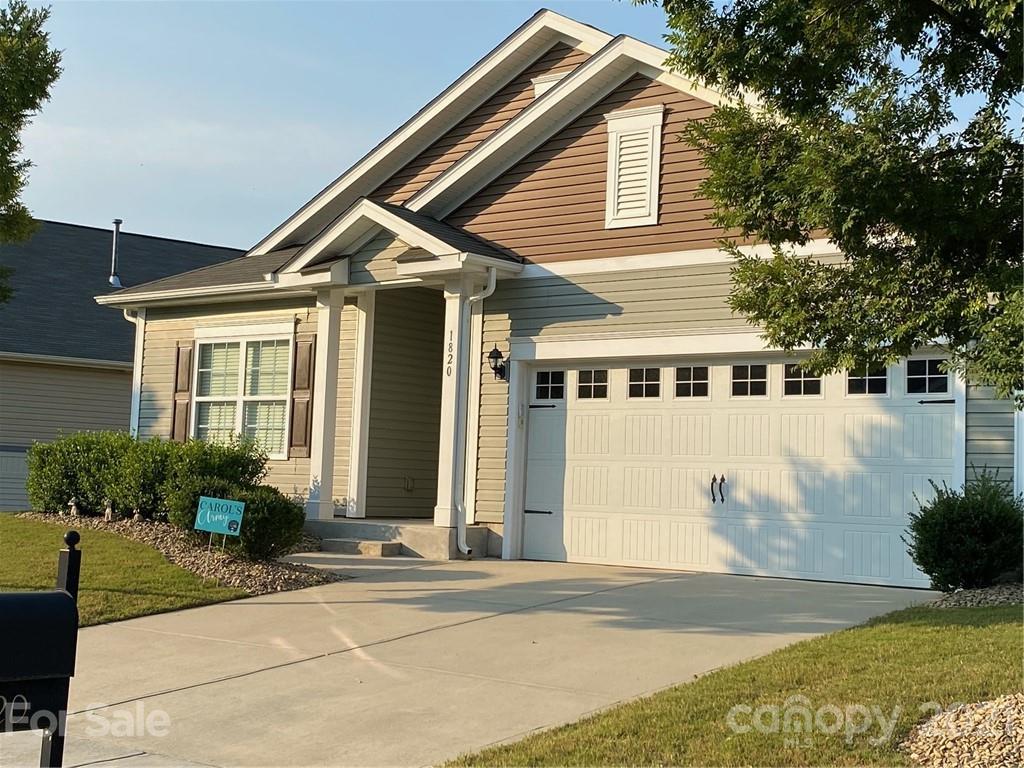 1820 Yellow Daisy Drive Matthews NC 28104