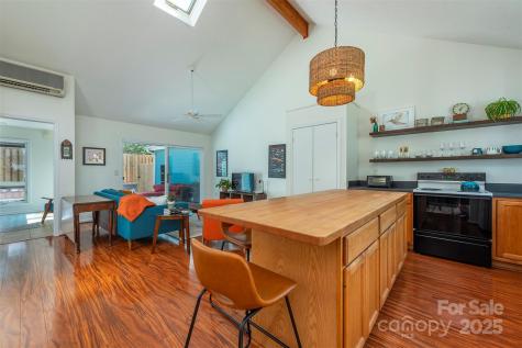 43 Vermont Court Asheville NC 28806