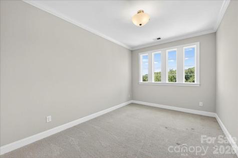 249 Stone Mountain Way Denver NC 28037