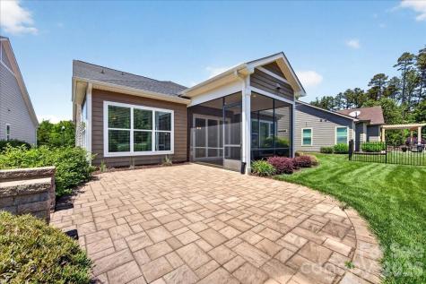 249 Stone Mountain Way Denver NC 28037
