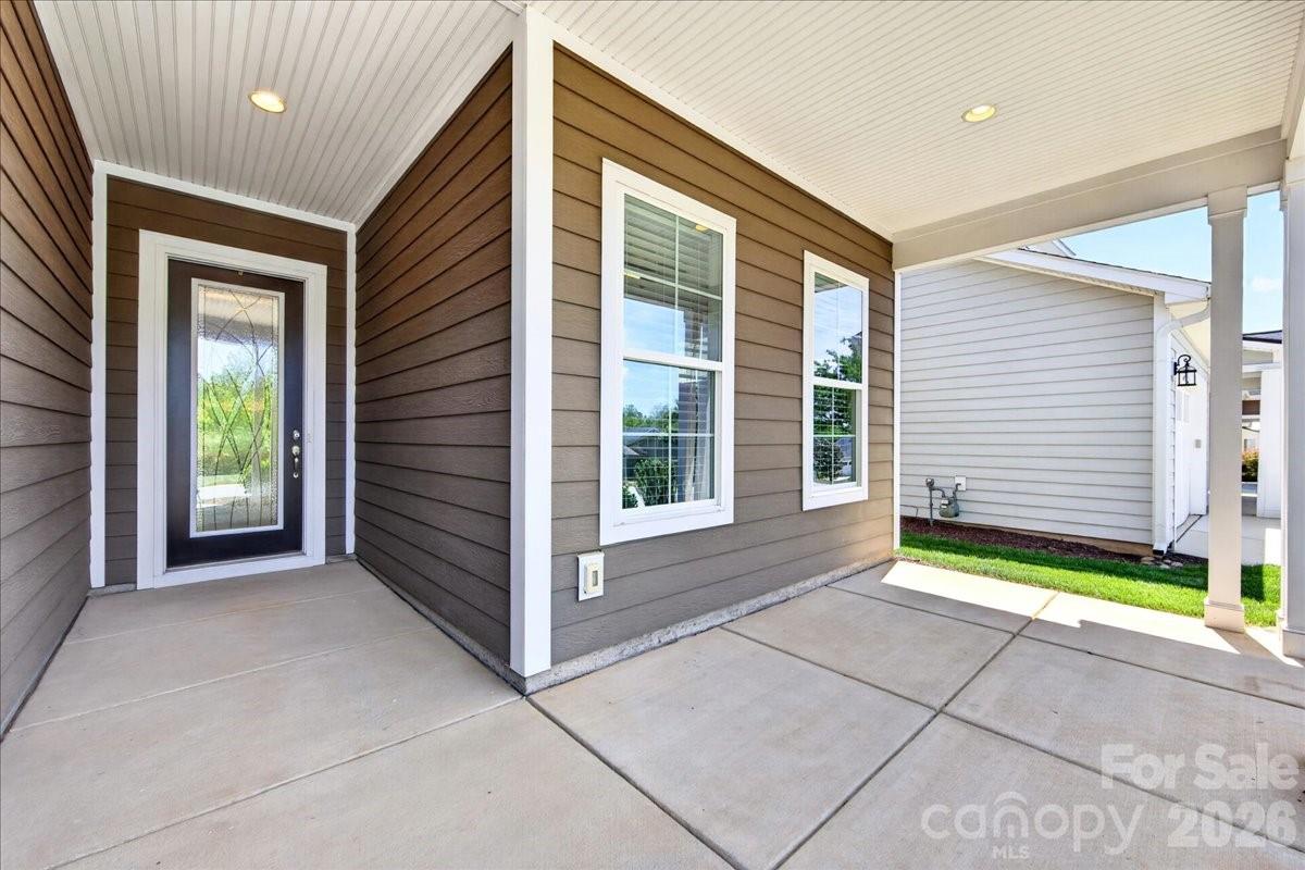249 Stone Mountain Way Denver NC 28037
