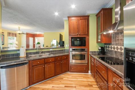 142 Pinners Cove Road Asheville NC 28803