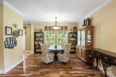 142 Pinners Cove Road Asheville NC 28803