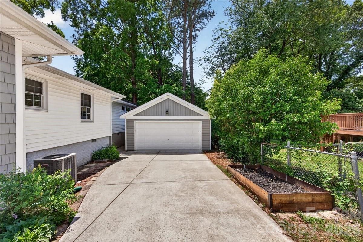 3425 Airlie Street Charlotte NC 28205