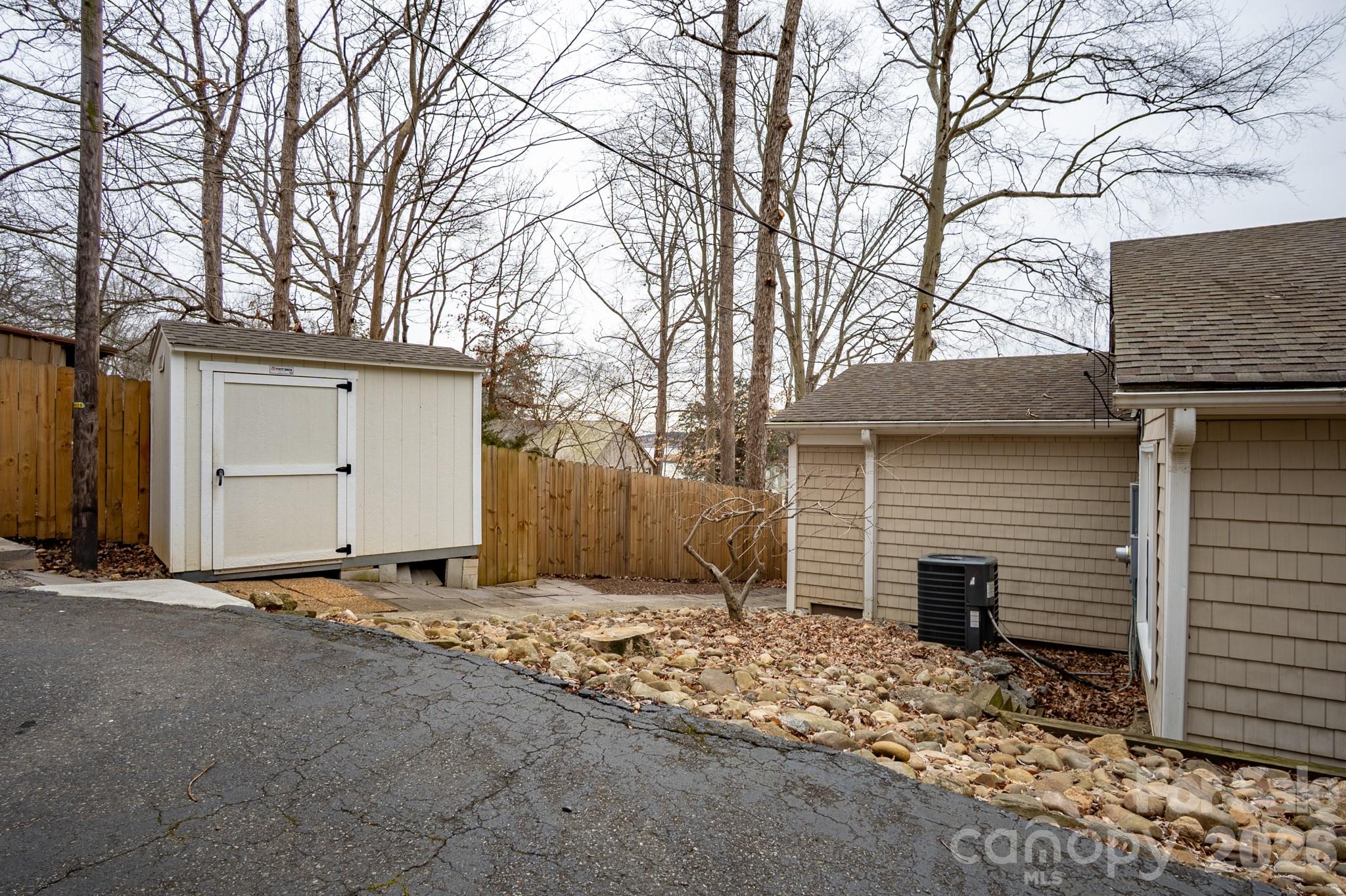 208 Island View Road Mount Holly NC 28120