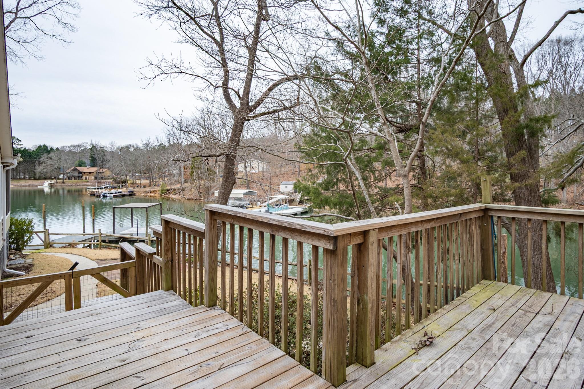 208 Island View Road Mount Holly NC 28120