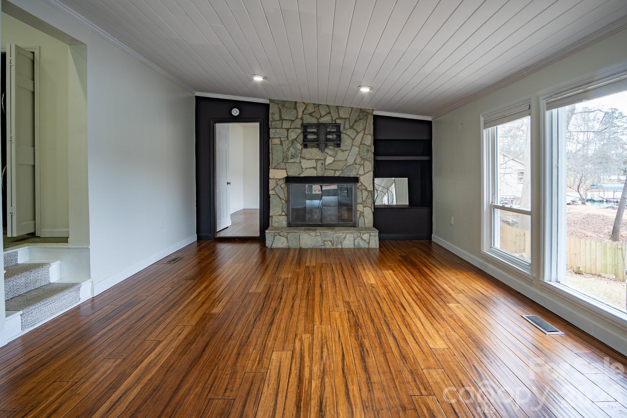 208 Island View Road Mount Holly NC 28120