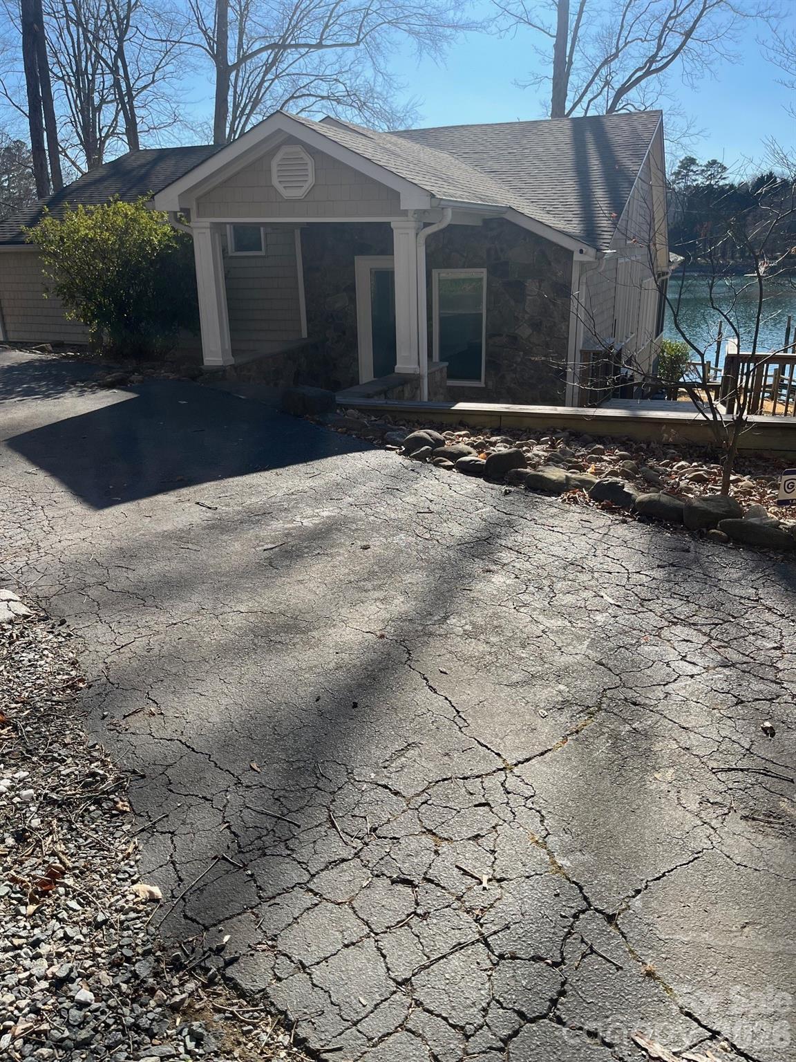 208 Island View Road Mount Holly NC 28120