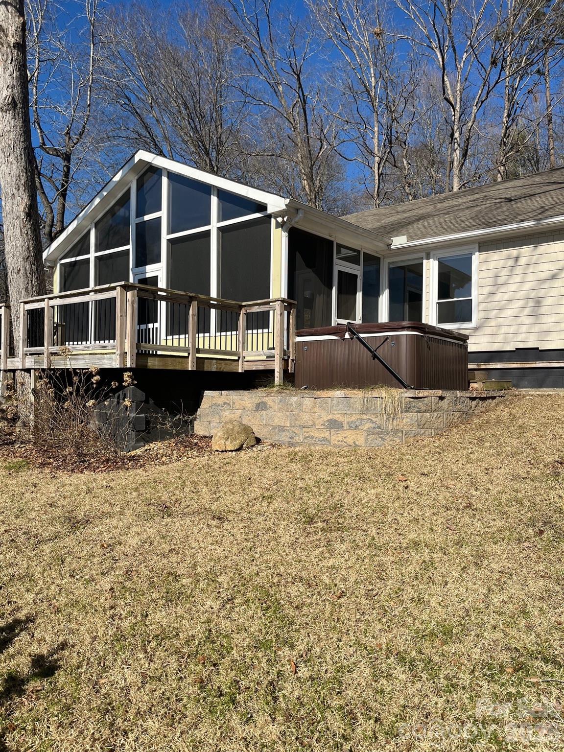 208 Island View Road Mount Holly NC 28120