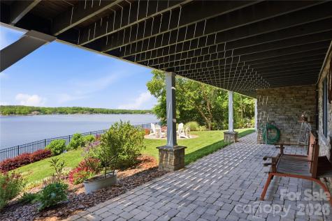 17812 Wilbanks Drive Charlotte NC 28278