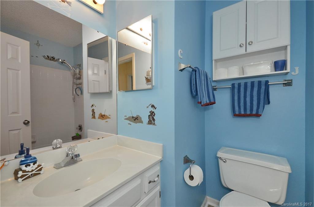 16 N Leslie Lane Asheville NC 28805