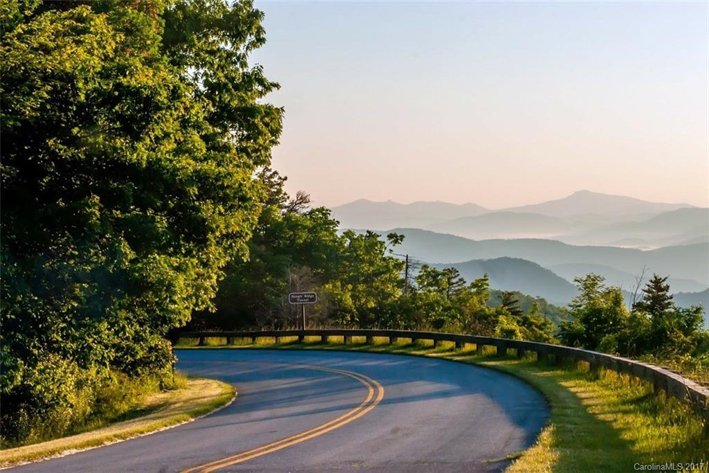 16 N Leslie Lane Asheville NC 28805