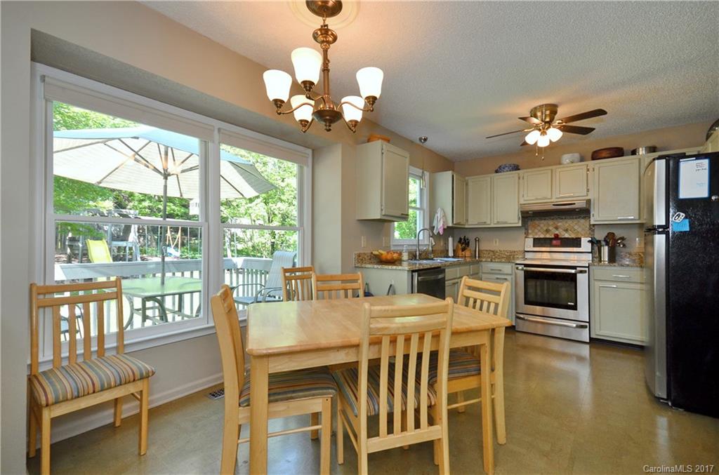 16 N Leslie Lane Asheville NC 28805