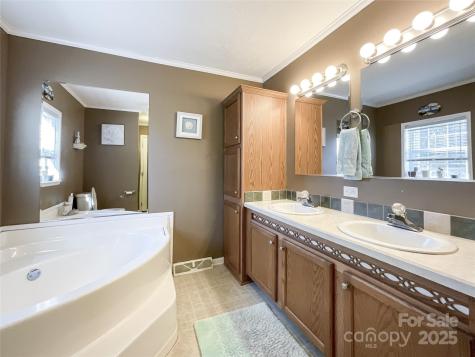 2800 Garden Glen Court Monroe NC 28112