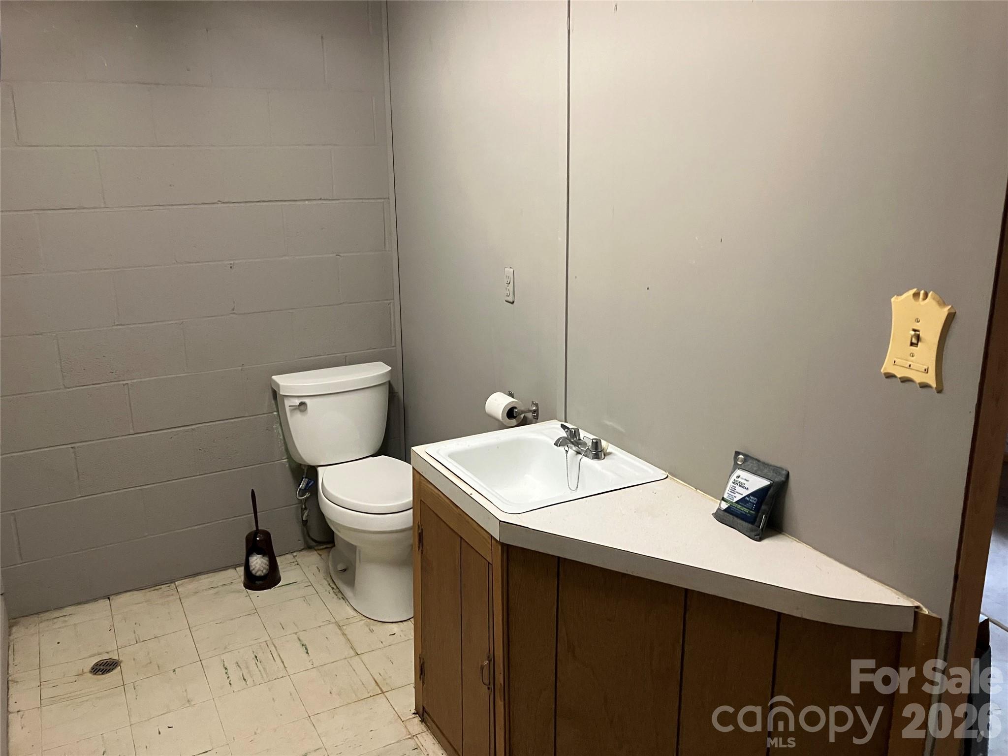 151 Lincoln Road Forest City NC 28043