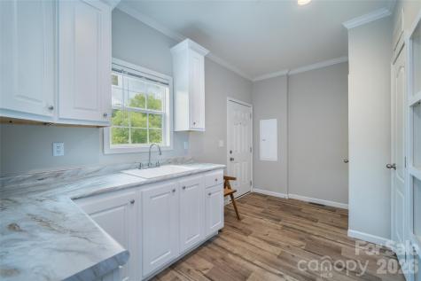 306 Burnsville School Road Burnsville NC 28714