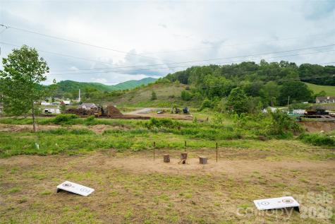 306 Burnsville School Road Burnsville NC 28714