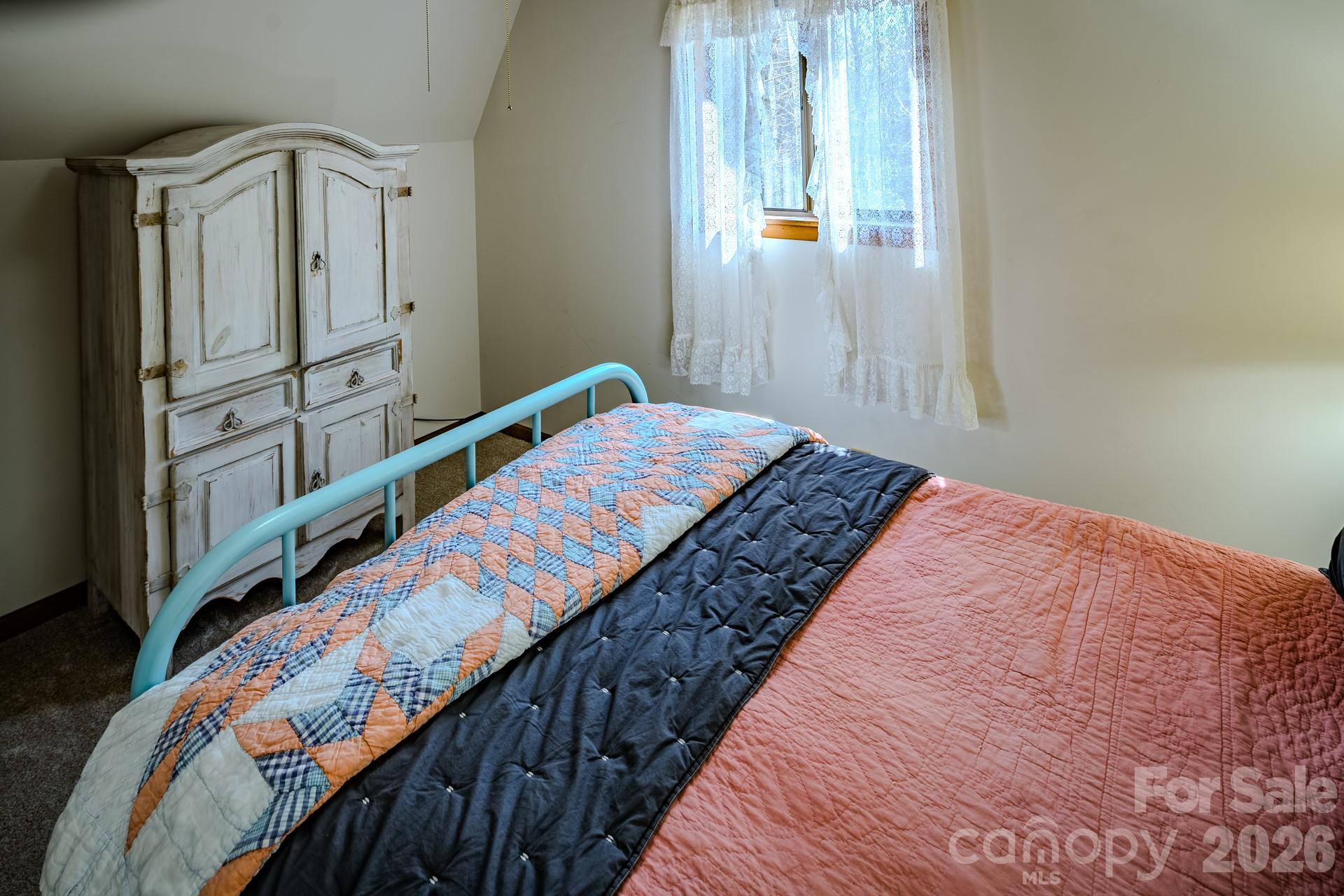 20 Lady Slipper Loop Newland NC 28657