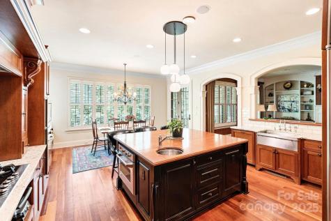 8534 Highgrove Street Charlotte NC 28277